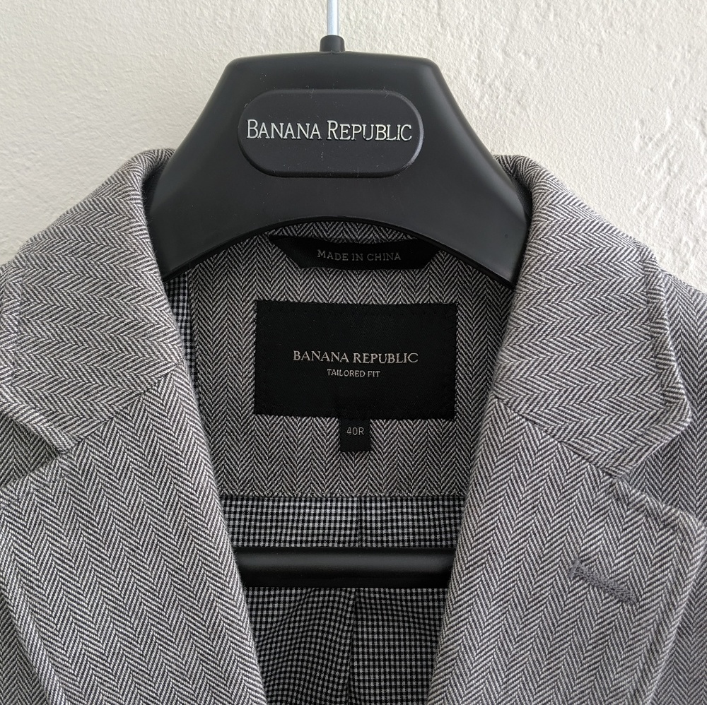 Banana Republic Men's Houndstooth Grey Blazer 40R